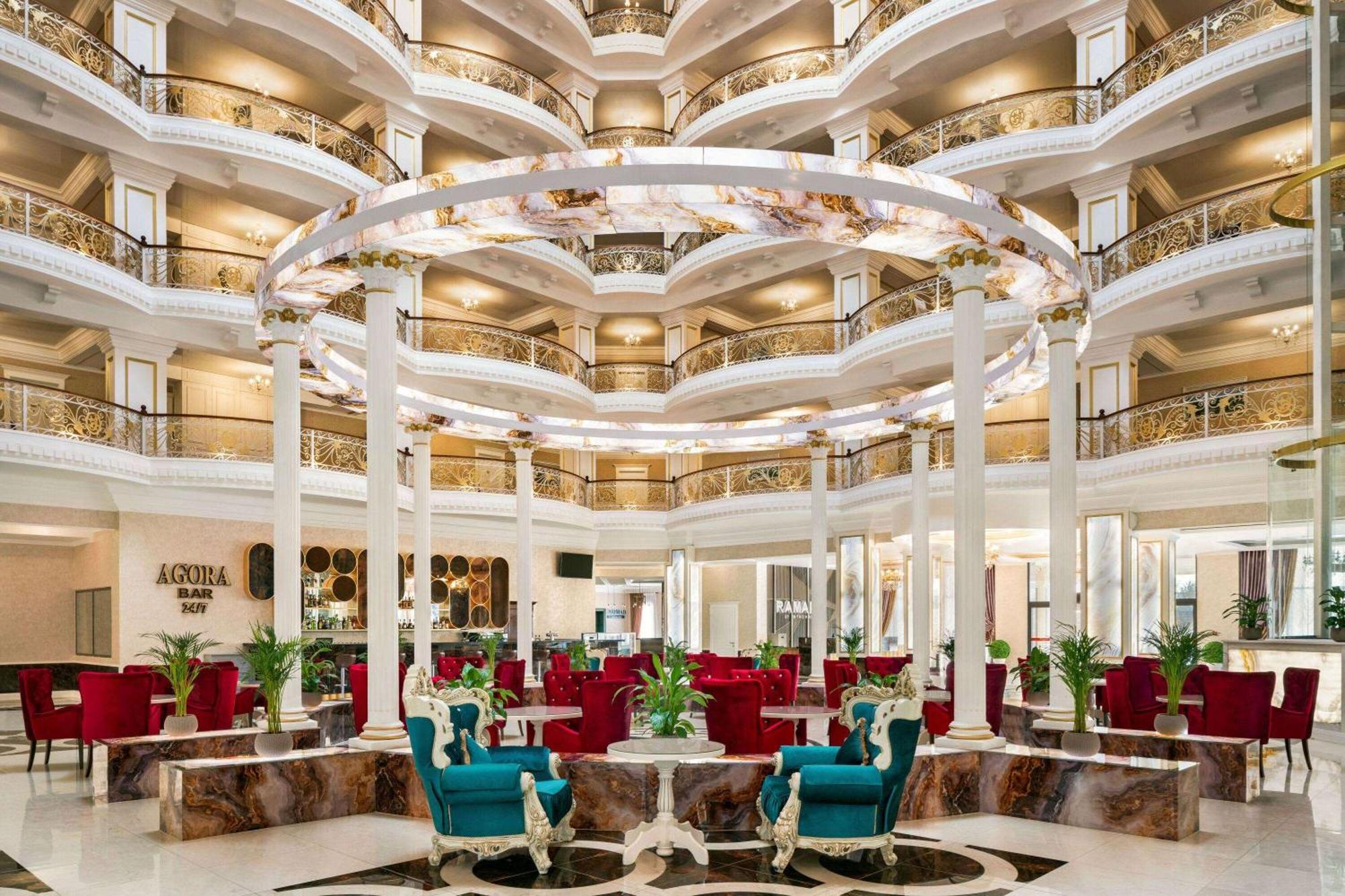 Ramada By Wyndham Shymkent Hotel Eksteriør billede